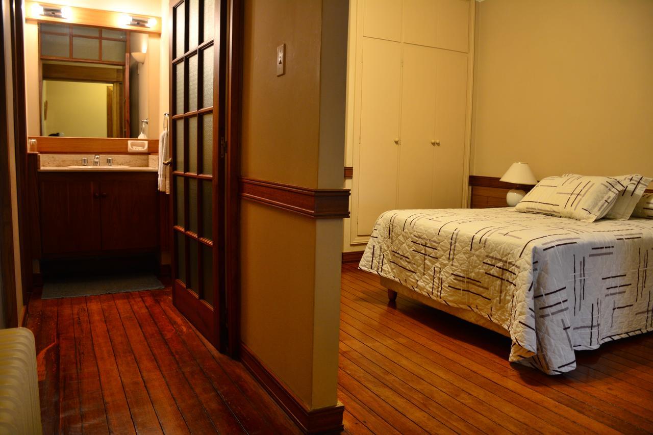 Hotel Crown 멜로 외부 사진