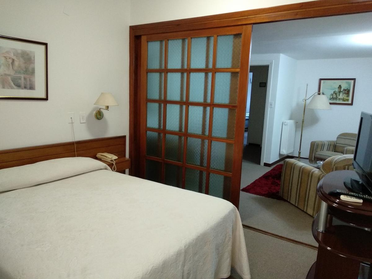 Hotel Crown 멜로 외부 사진